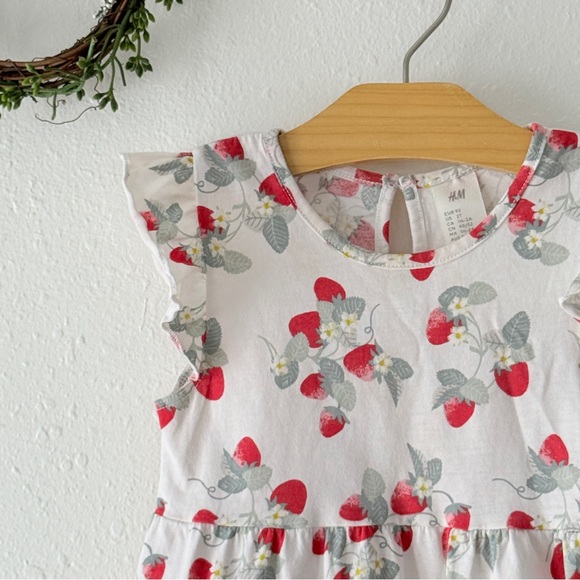 H&M Toddler Girl Strawberry Floral Dress Size 2T - Picture 2 of 4